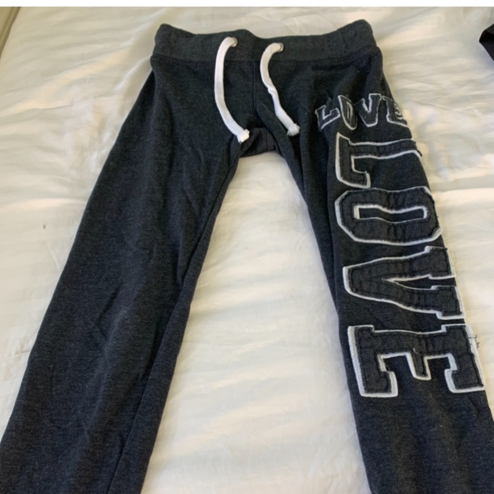 Love sweatpants!